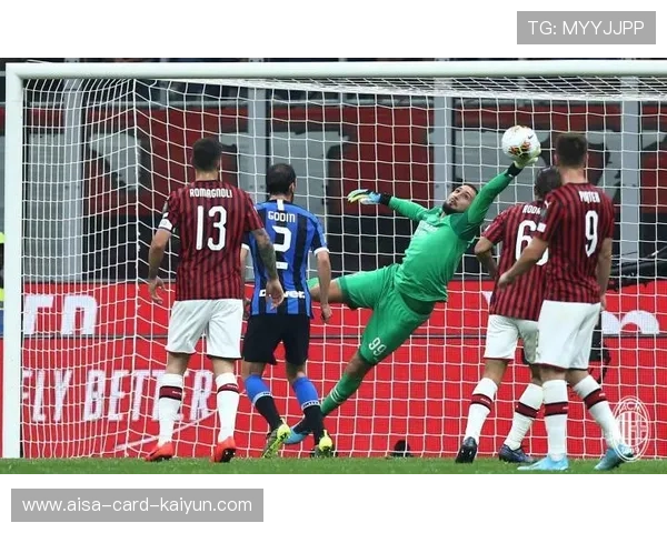 国际米兰后场调度顺畅，上半场节奏被牢牢掌控