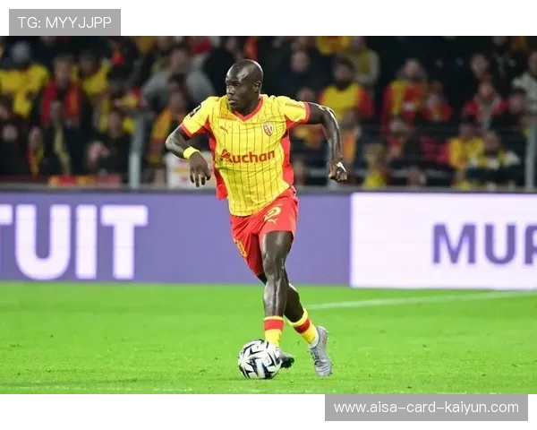 朗斯时隔21年重新登顶法甲，萨热成就历史